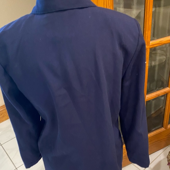 Light weight blazer by Sag Harbor color navy size 8petite 100% polyester - Picture 5 of 8